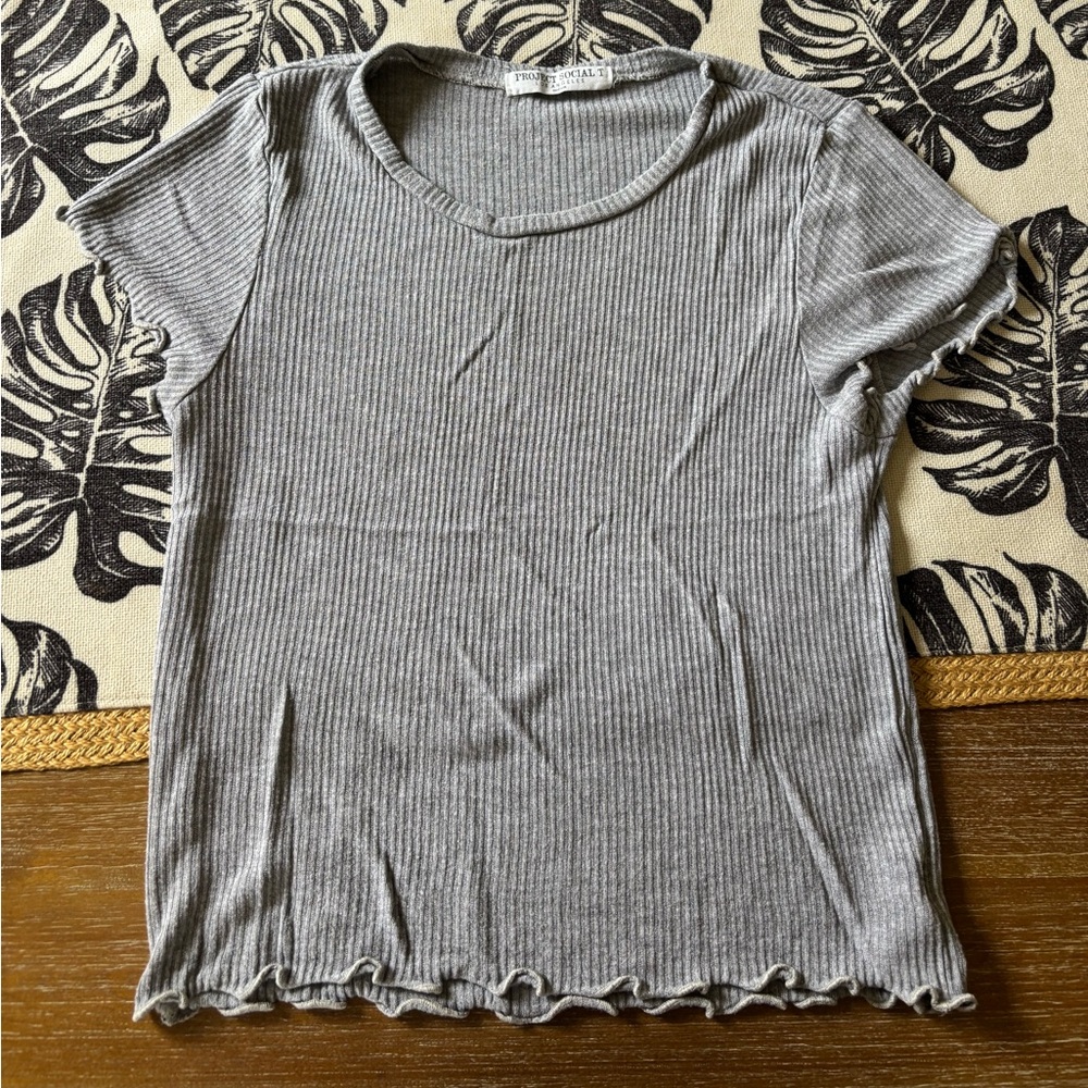 Project Social T Gray Ribbed Ruffled Tee